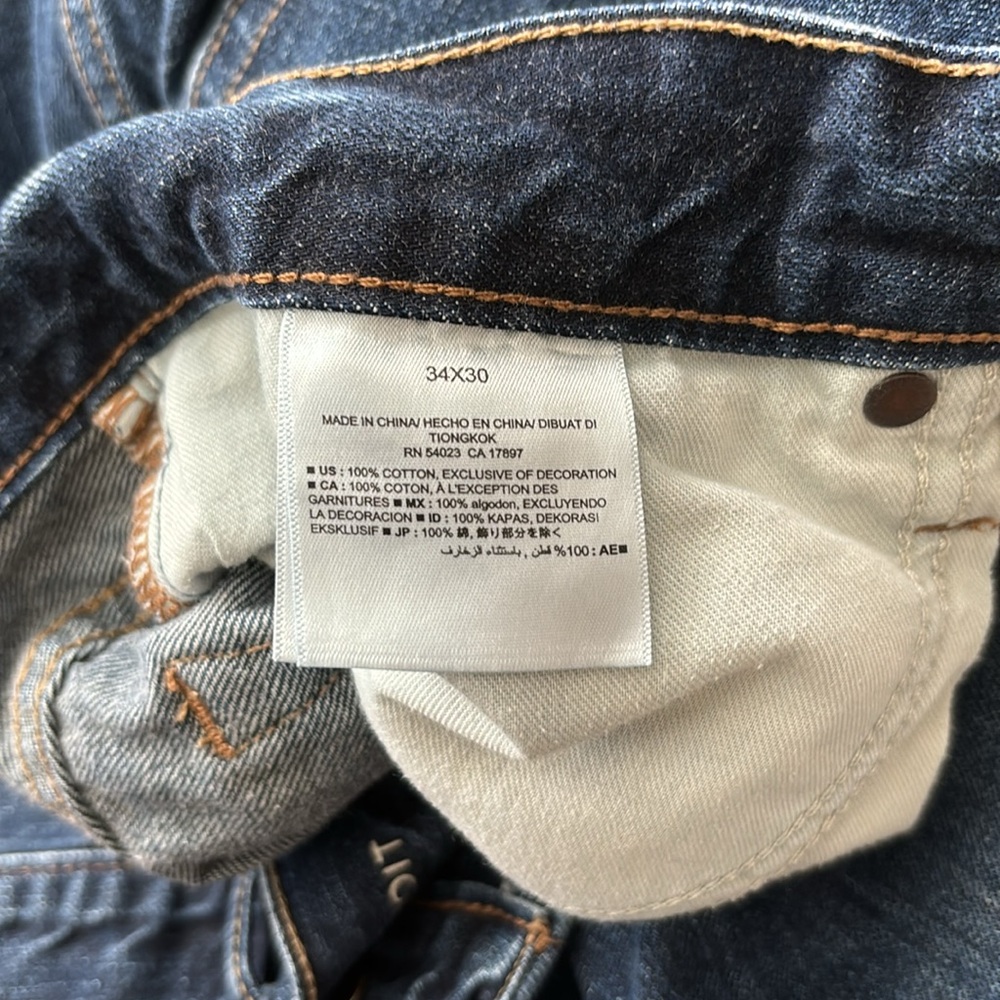 Old navy men’s slim jeans 34x30. Distressed dark blue. - Picture 7 of 7